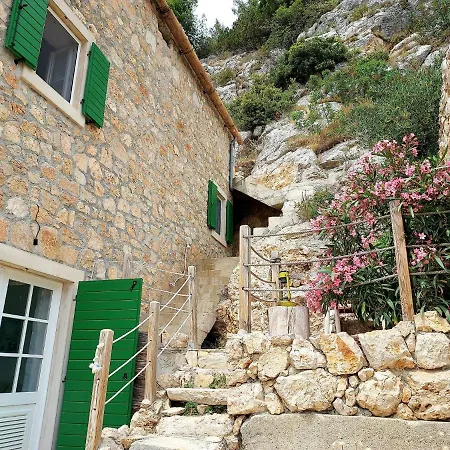 Traditional Island Murvica House * Bol