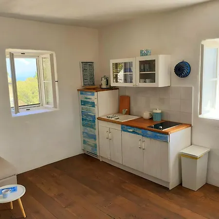 Traditional Island Murvica House