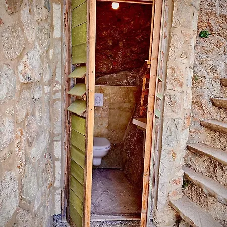 Traditional Island Murvica House Apartment Bol